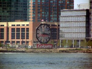 Waterways Boat Cruise NYC (around Manhattan island) 180.JPG